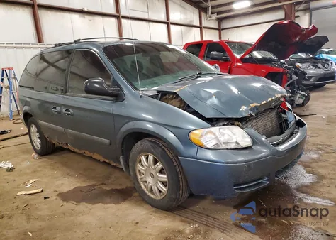 2006 Chrysler Town & Country z USA, uszkodzony, nr VIN 1A4GP45R16B746554